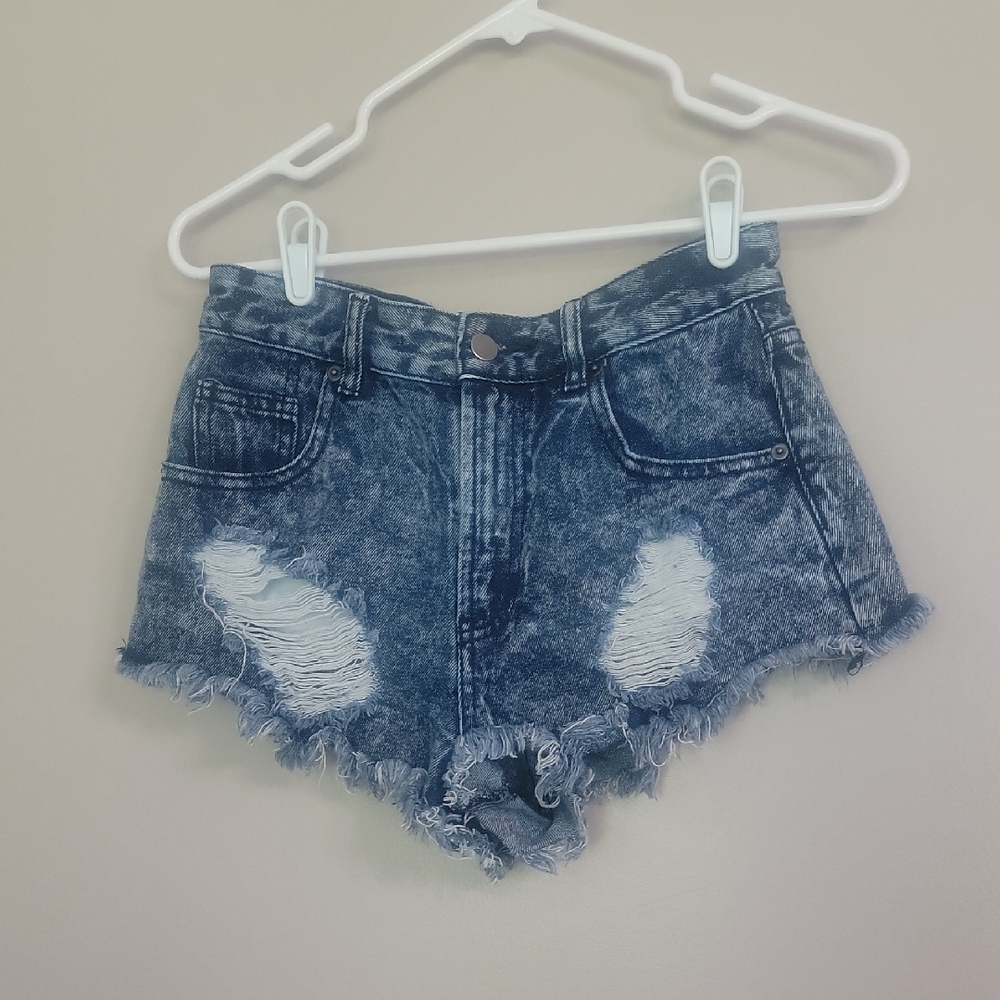Forever 21 Distressed Blue Jean Shorts Size 25